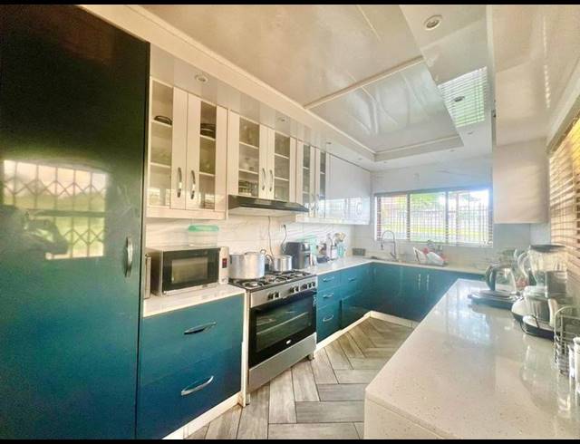 3 BEDROOM HOUSE FOR SALE IN HAYFIELDS